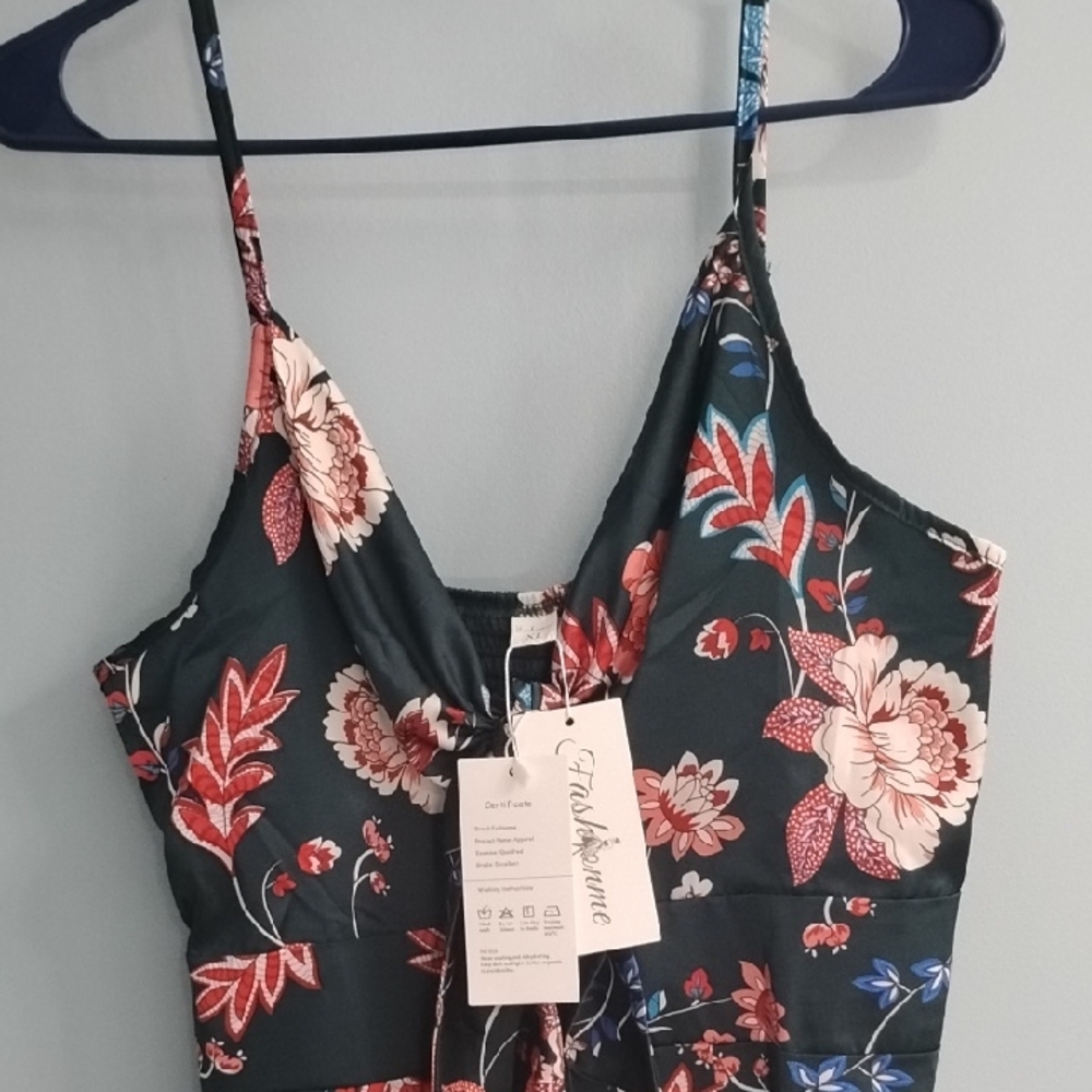 NWT Fashionme Floral V-Neck Spaghetti-Strap Maxi Dress Size XL